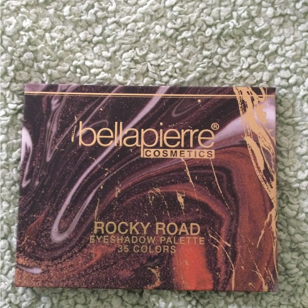 Bella Pierre rocky road eyeshadow palette 35 colors NEW